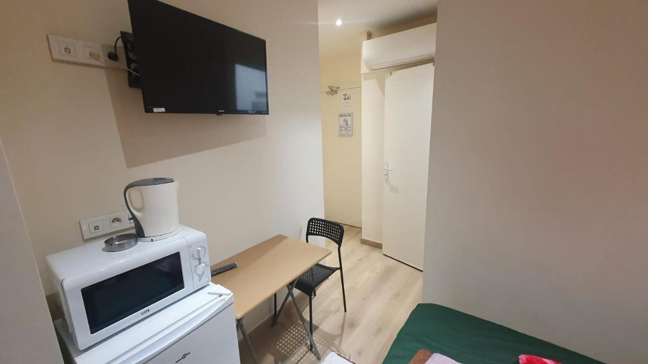 Hotel Le Privilege ลา คูร์เนิฟ ภายนอก รูปภาพ