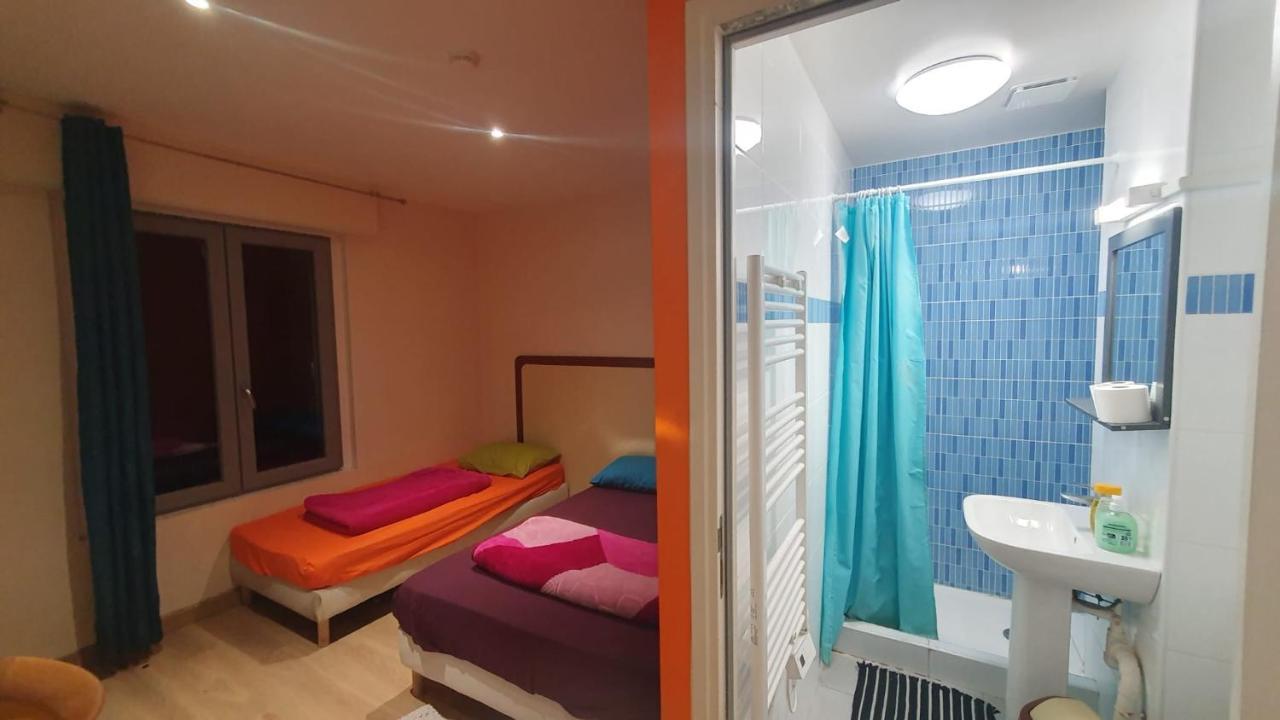 Hotel Le Privilege ลา คูร์เนิฟ ภายนอก รูปภาพ
